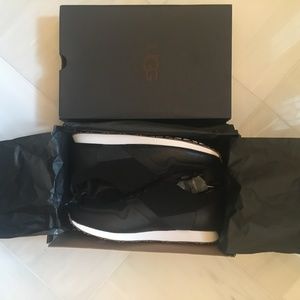 Sold sold sold Ugg Trigo Hyperweave